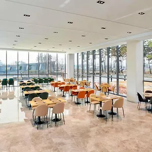 Hotel Ibis Styles Ambassador Airport T2, Inczhon