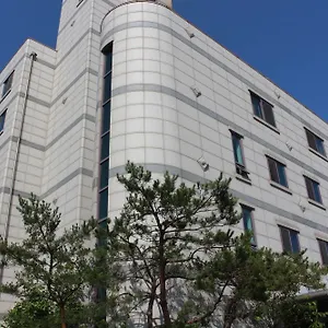 Hotel Parkwood Airport, Inczhon