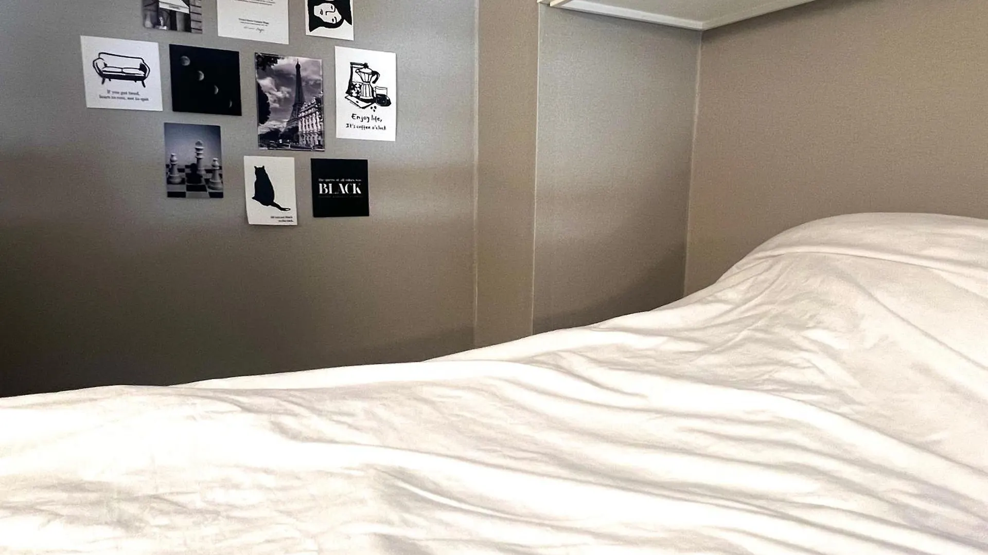 The Black House インチョン広域市 3*,  韓国